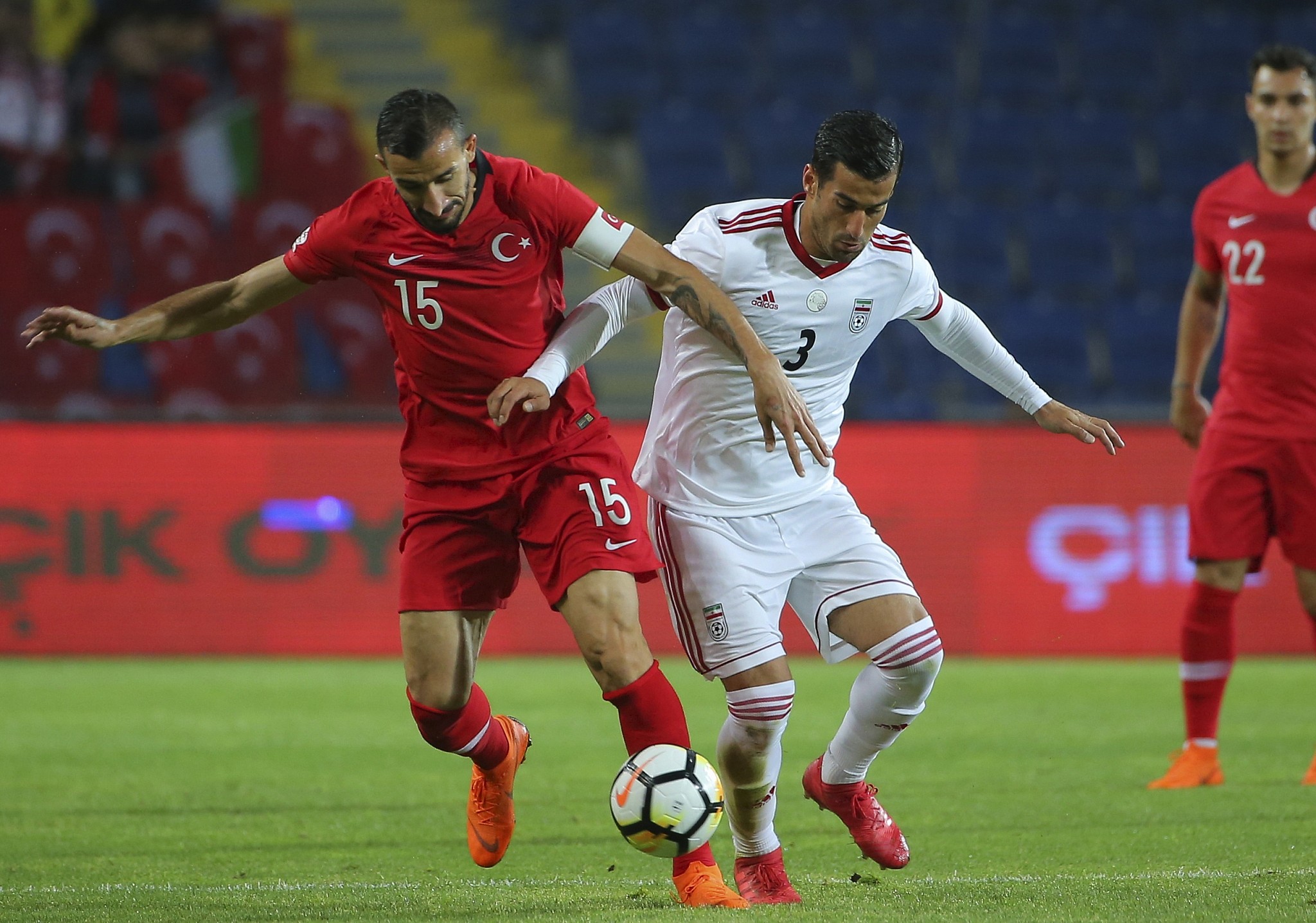 Soi kèo phạt góc Thổ Nhĩ Kỳ vs Montenegro